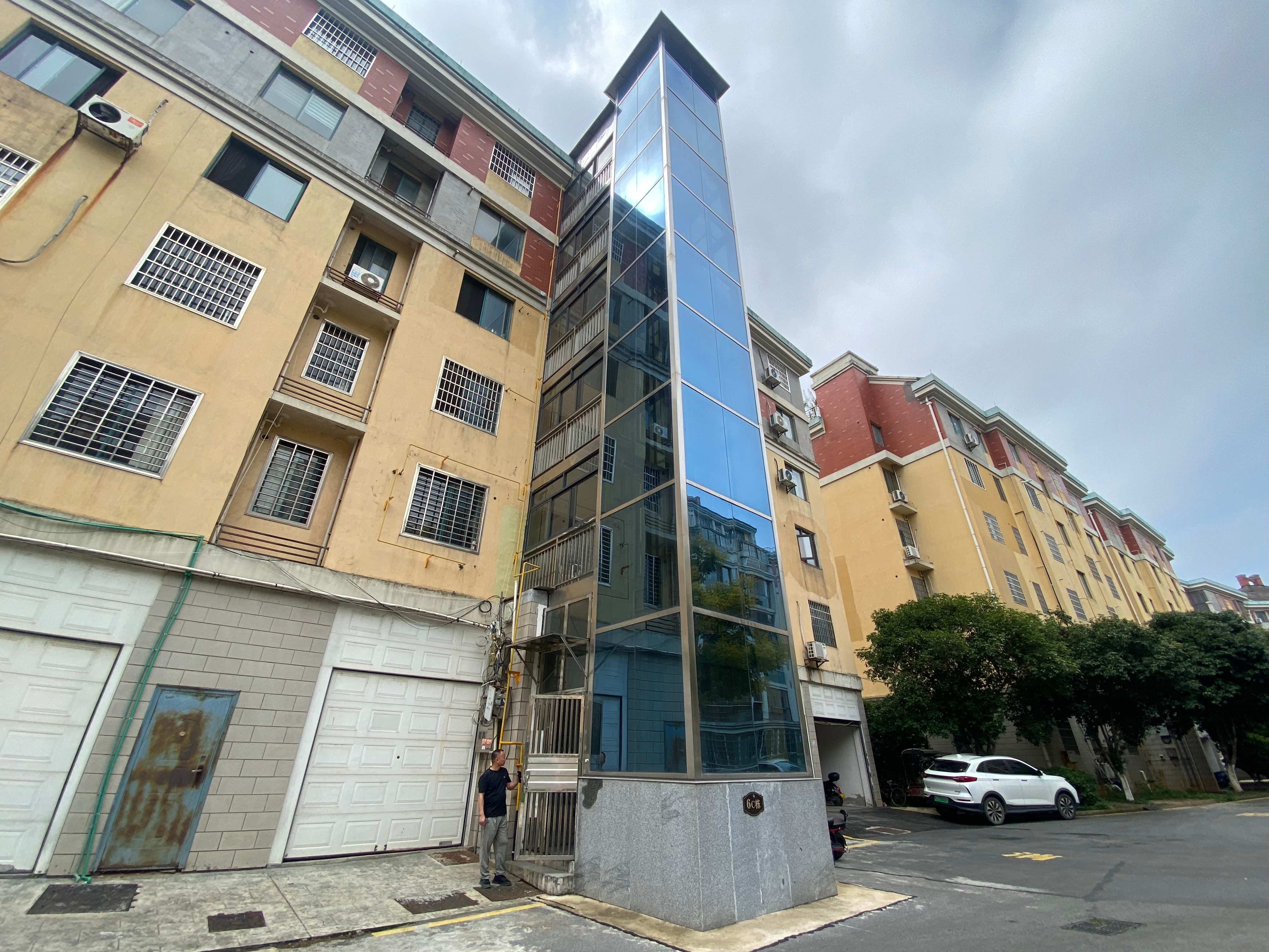 常德市临澧县星情湾小区6C栋1单元加装电梯项目